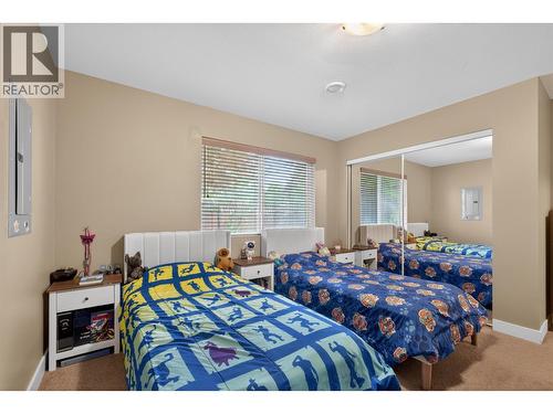 2054 Elkridge Drive, West Kelowna, BC - Indoor Photo Showing Bedroom