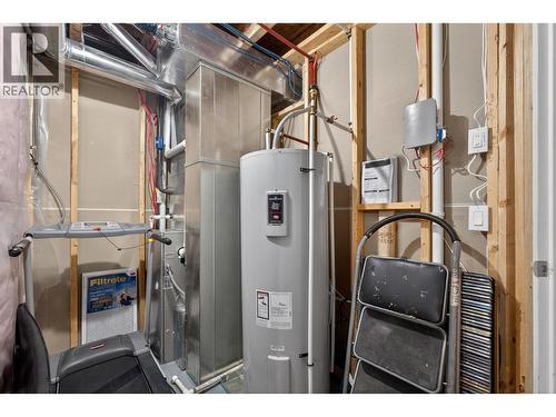 2054 Elkridge Drive, West Kelowna, BC - Indoor Photo Showing Basement