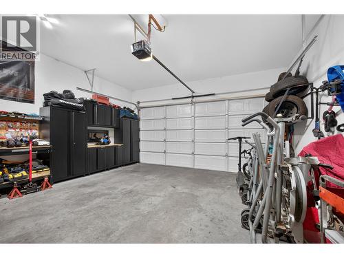 2054 Elkridge Drive, West Kelowna, BC - Indoor Photo Showing Garage