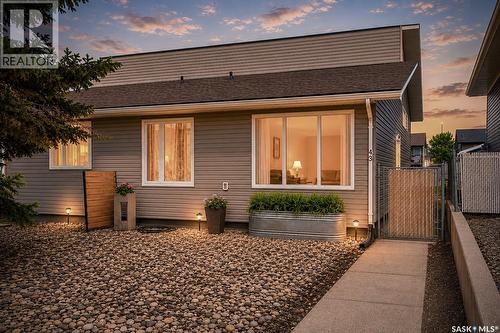 43 Arlington AVENUE  Moose Jaw, SK S6K 1B2