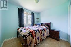 2nd main level bedroom - 