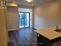 533 - 16 CONCORD PLACE Grimsby, ON L3M 0J1