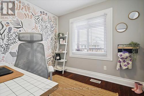 Bedroom - 32 Allan Avenue, Hamilton, ON 