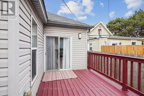 32 Allan Avenue, Hamilton, ON 
