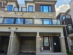 109 NESS DRIVE Richmond Hill, ON L4S 0K7