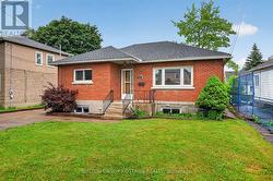 93 ONTARIO STREET  Ottawa, ON K1K 1K8