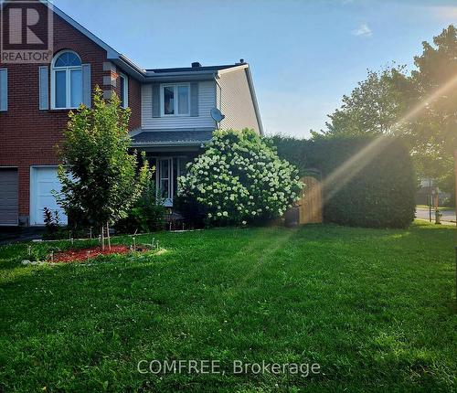 2215 Saturn Crescent, Ottawa, ON 