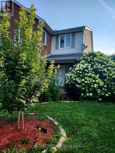 2215 Saturn Crescent, Ottawa, ON 