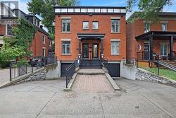 29 THORNTON AVENUE  Ottawa, ON K1S 2R8