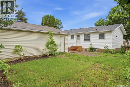 118 Smallwood Crescent, Saskatoon, SK - Outdoor