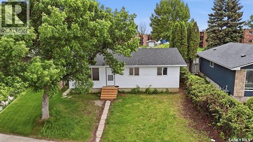 118 Smallwood Crescent, Saskatoon, SK - Outdoor