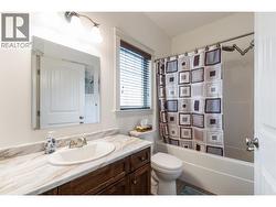 Full bathroom on main floor - 