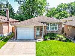 6444 ARMSTRONG DRIVE Niagara Falls, ON L2H 2M1