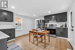 EAT-IN CUSTOM KITCHEN - 