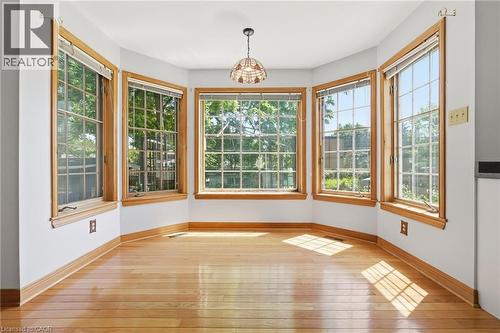 3 Ancaster Street E, Dundas, ON - Indoor Photo Showing Other Room