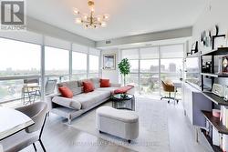 4 - 1603 EGLINTON AVENUE W  Toronto, ON M6E 0A1
