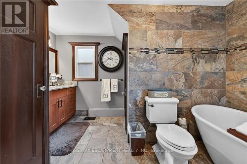 151 Holton Avenue S, Hamilton, ON 