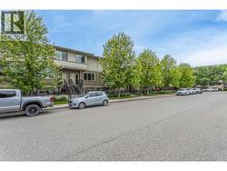 Glen Park Drive - Plenty of Street Parking - 