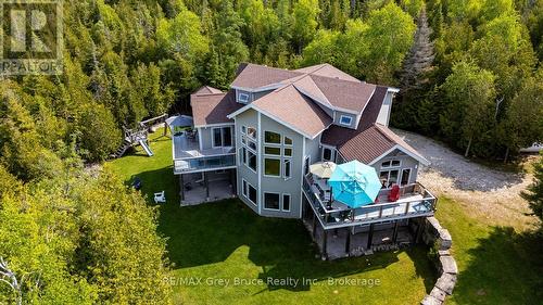 37 PARADISE DRIVE  Northern Bruce Peninsula, ON N0H 1W0