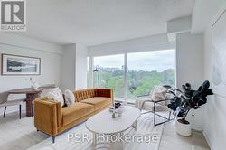 601 - 97 LAWTON BOULEVARD Toronto, ON M4V 1Z6