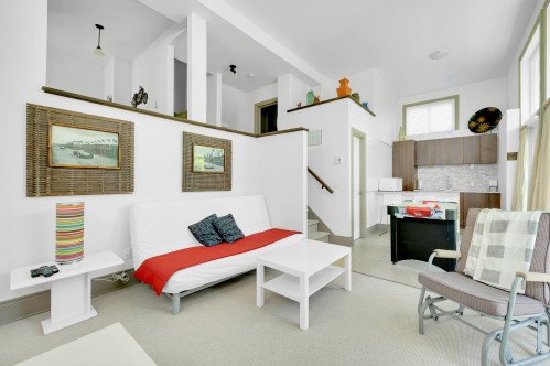Salle familiale - 17 Av. Des Érables, Saint-Sauveur, QC 