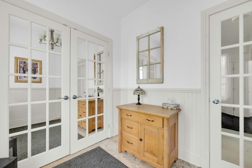 Hall d'entrée/Vestibule - 17 Av. Des Érables, Saint-Sauveur, QC 