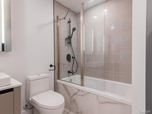Salle de bains - 2105-720 Rue St-Jacques, Montréal (Ville-Marie), QC 