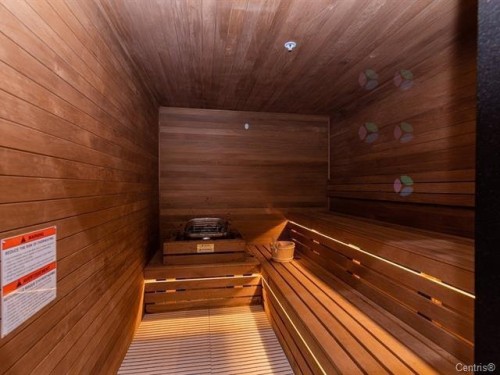 Sauna - 2105-720 Rue St-Jacques, Montréal (Ville-Marie), QC 