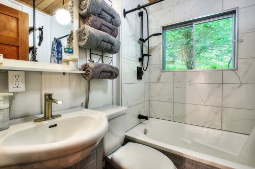 Salle de bains - 263 Ch. De Courchevel, Saint-Adolphe-D'Howard, QC 
