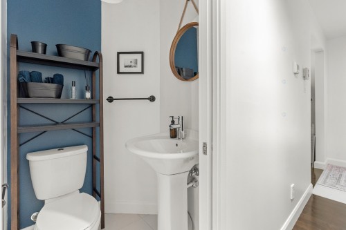 Salle d'eau - 8759 Rue Colette-Samson, Québec (Les Rivières), QC 