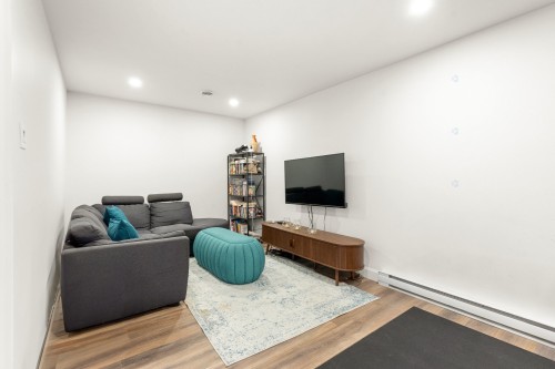 Salle familiale - 8759 Rue Colette-Samson, Québec (Les Rivières), QC 