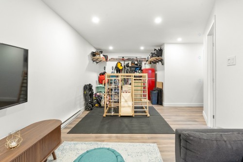 Salle familiale - 8759 Rue Colette-Samson, Québec (Les Rivières), QC 