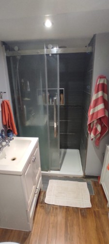 Salle de bains - 9485 Rue St-Denis, Montréal (Ahuntsic-Cartierville), QC 