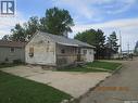 330 2Nd Avenue E, Assiniboia, SK 