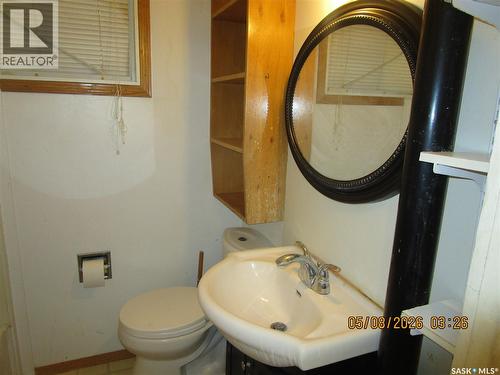 330 2Nd Avenue E, Assiniboia, SK 