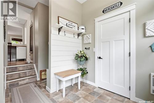 328 Carleton Drive, Saskatoon, SK 