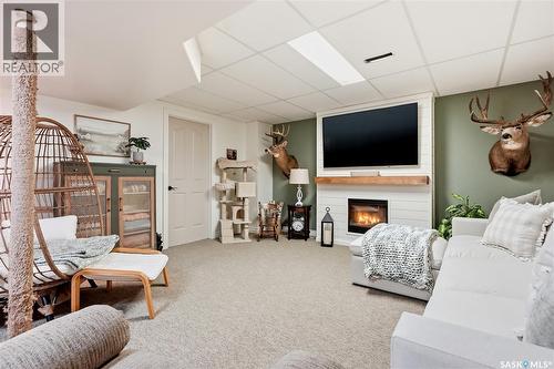 328 Carleton Drive, Saskatoon, SK 