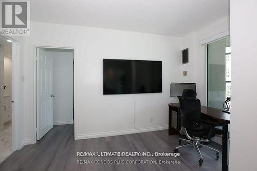 601 - 77 Harbour Square, Toronto, ON 
