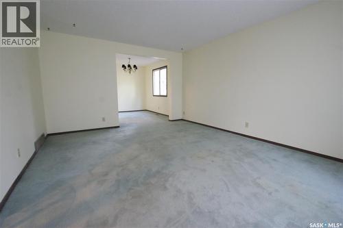 99 Assiniboine Drive, Saskatoon, SK 