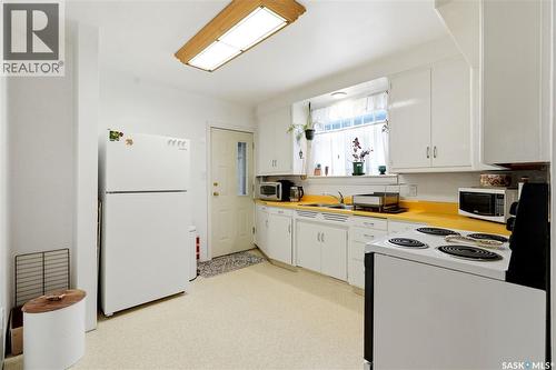 734 10Th Street E, Saskatoon, SK 