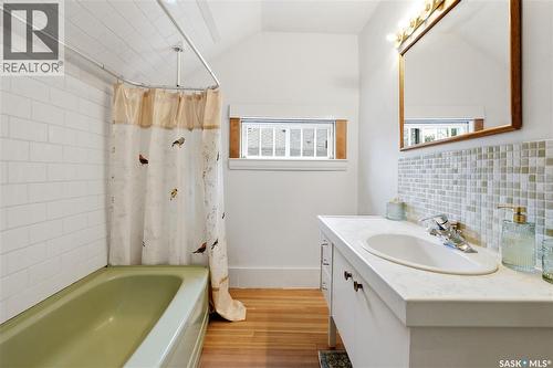 734 10Th Street E, Saskatoon, SK 