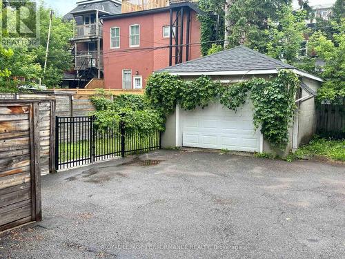 168 Stewart Street W, Ottawa, ON 