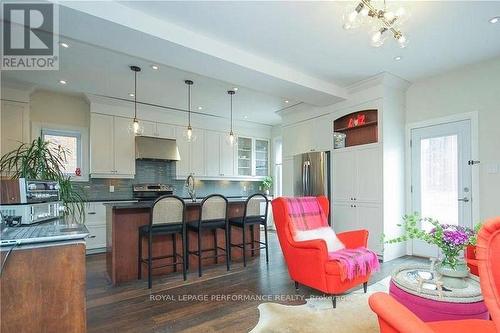 168 Stewart Street W, Ottawa, ON 