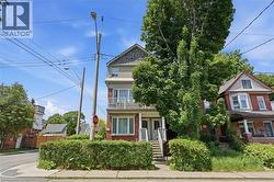 52 CEDAR Avenue  Hamilton, ON L8M 3A5