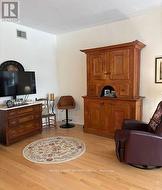 Quiet Sitting Area - 
