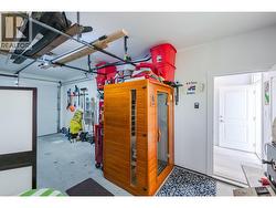 Garage. - 