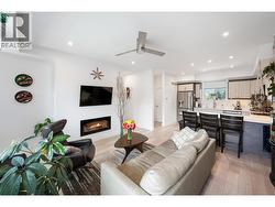 Living room/kitchen. - 