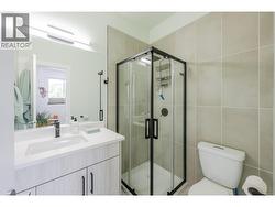 3 pce ensuite - 3rd floor. - 