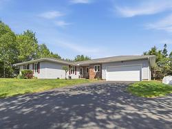 5 Juniper Way  Hubley, NS B3Z 1A7