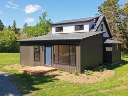 31 Shore View Drive Beach Meadows, NS B0J 1H0
